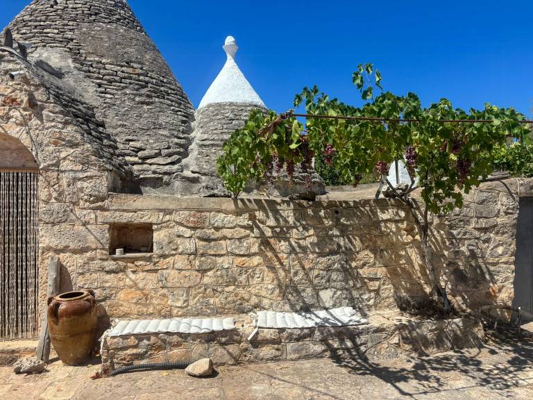 17th-century trullo with private pool — photo 4