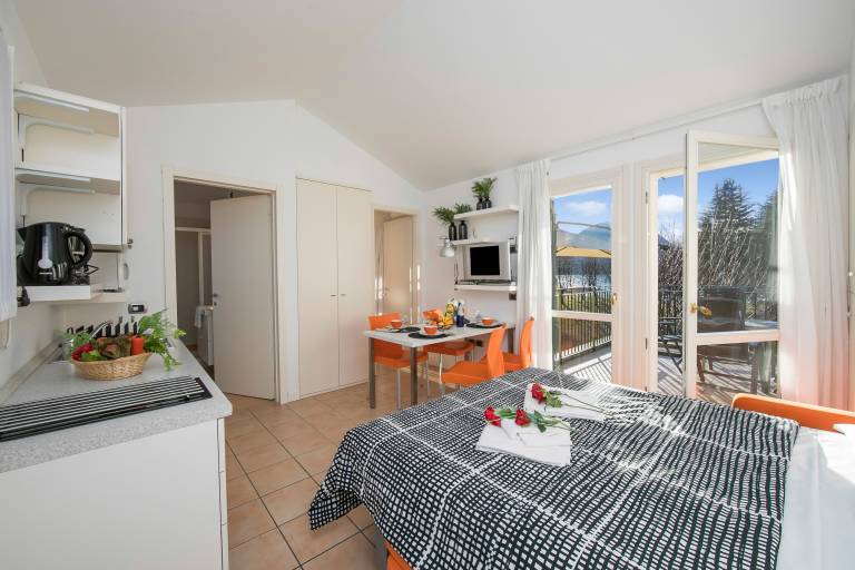 Child-friendly studio with patio | Water view | Close to the beach | Dogs allowed — photo 5