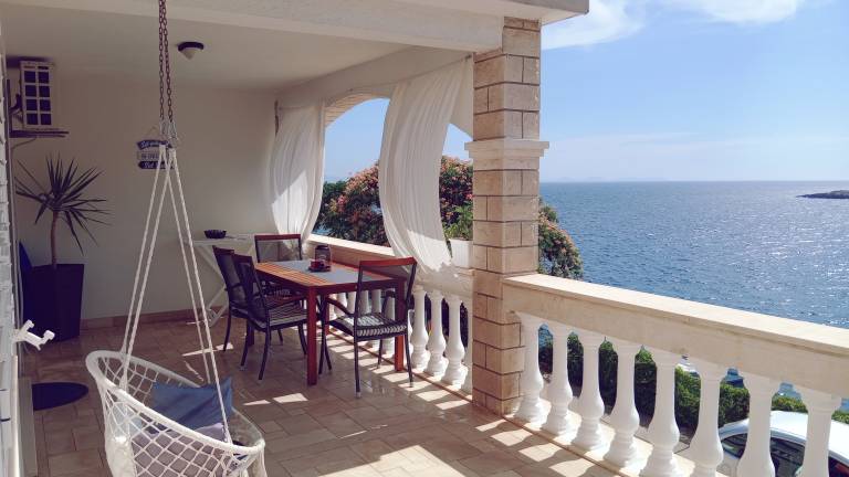 Apartman  Zavalatica
