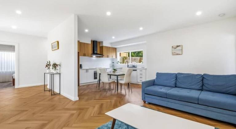 596 m&sup2; Ferienhaus