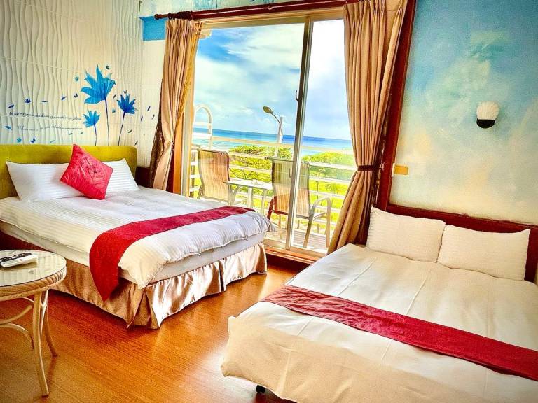 Vacation home with patio in Hengchun