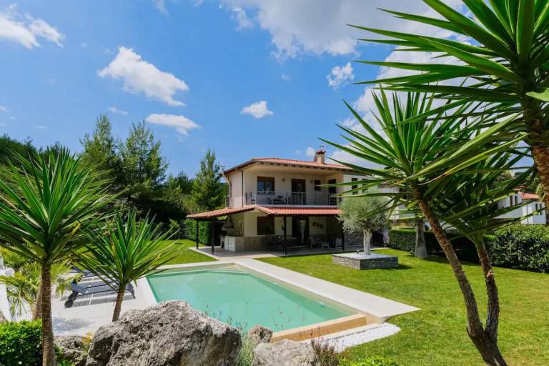 Villa Paralia Polichrono