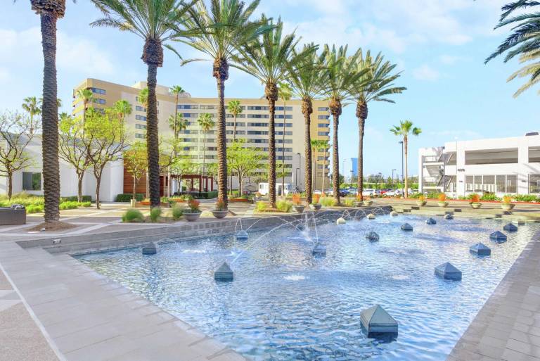 Embassy Suites by Hilton Anaheim Orange in Orange, CA