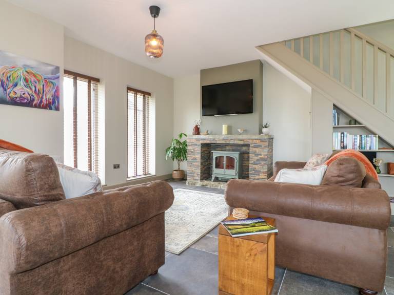 Family-friendly wonderful cottage with jacuzzi & garden | Dogs allowed — photo 4