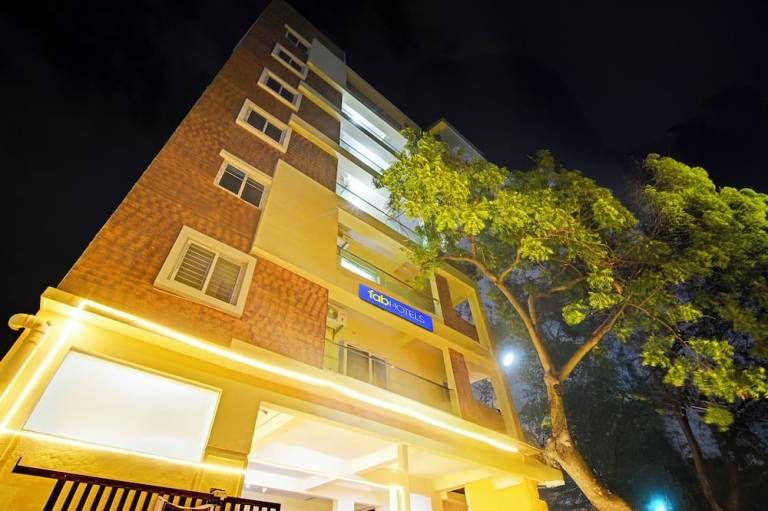 Fabhotel Legacy