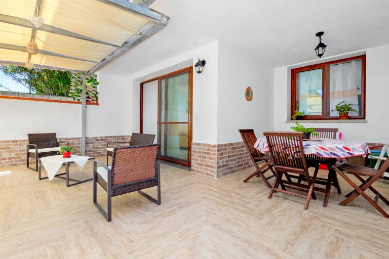 Holiday Apartment "Caterina" with Shared Terrace & Wi-Fi — photo 3