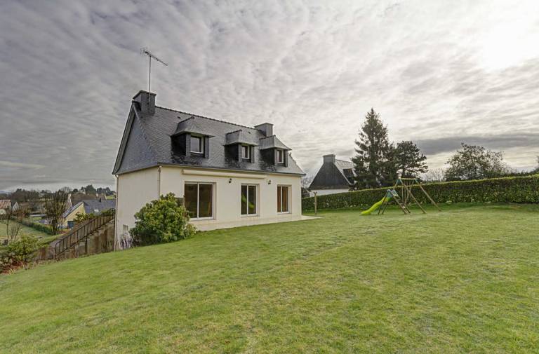 Pleasant gite with yard & patio | Dogs allowed — photo 5