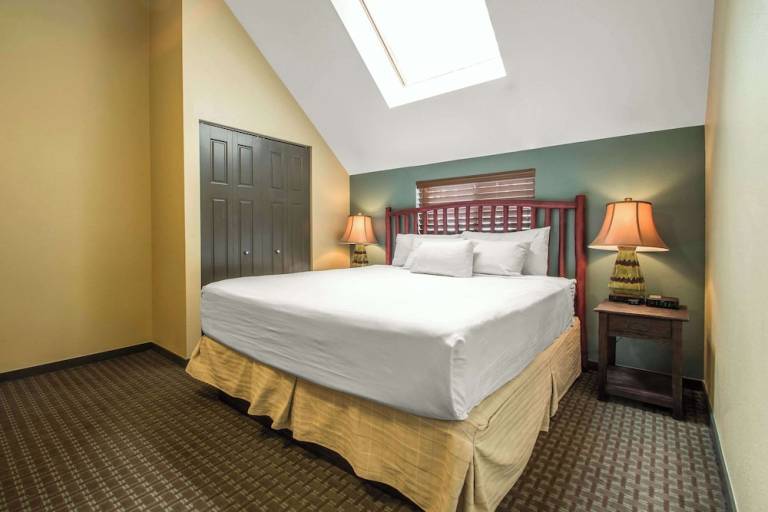 Resort Lake Delton