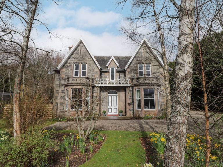 House  Kingussie