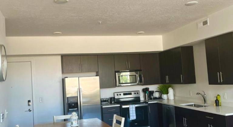 Lovely rental apartment with pool | Pets allowed — photo 4