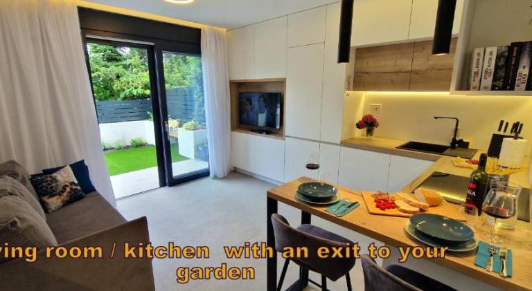 Rental apartment with terrace, yard & grill — photo 4