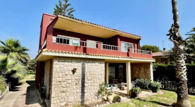 Villa with yard, private pool & barbecue — photo 5