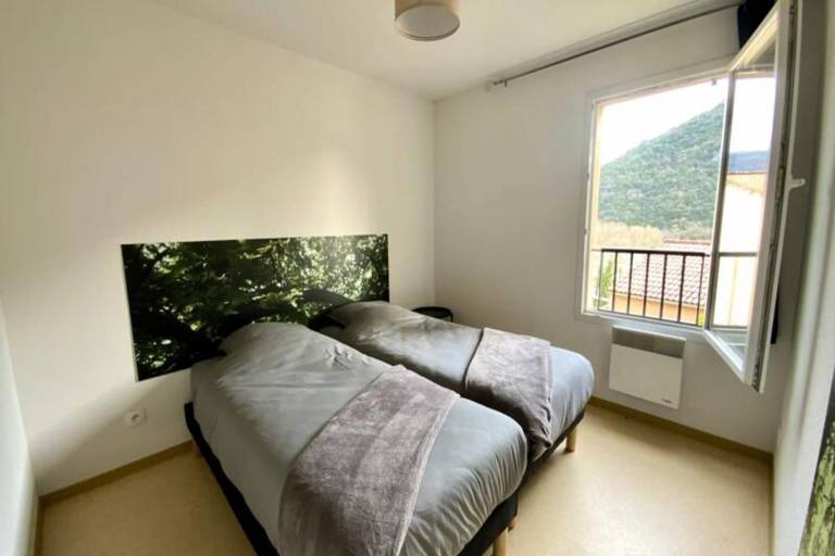 Charming holiday apartment with pool, garden & terrace | Dogs allowed in Millau