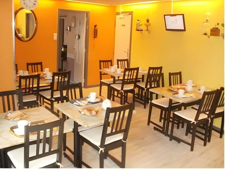 Hotel du Tricastin — photo 4