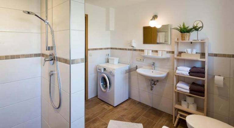 Holiday apartment with 2 rooms for 6 persons — photo 4