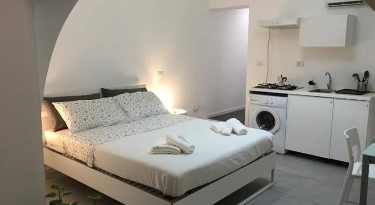 Rental apartment for 3 persons in Aci Castello