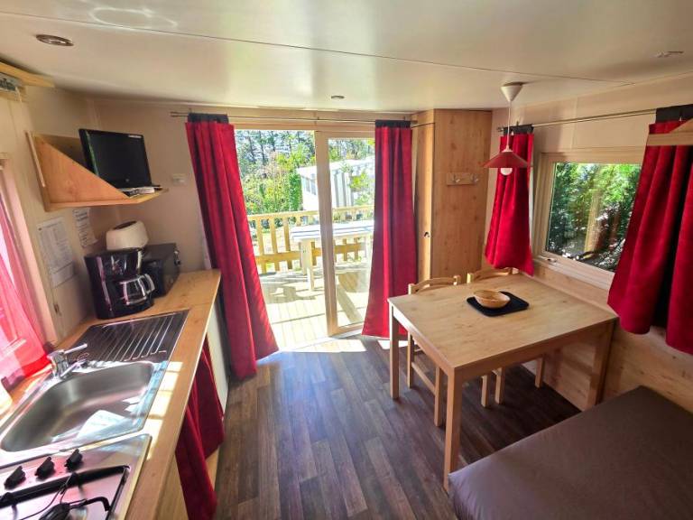 Family-friendly pleasant vacation home with heated pool & terrace | Beach nearby | Pets are welcome — photo 5