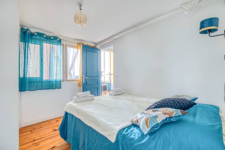 Child-friendly rental apartment with fast internet | Next to Grosse cloche de Bordeaux | City view | Good for workation | Dogs allowed — photo 3