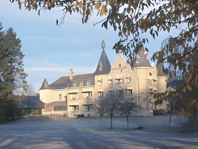 Chateau d'Hassonville in Marche-en-Famenne