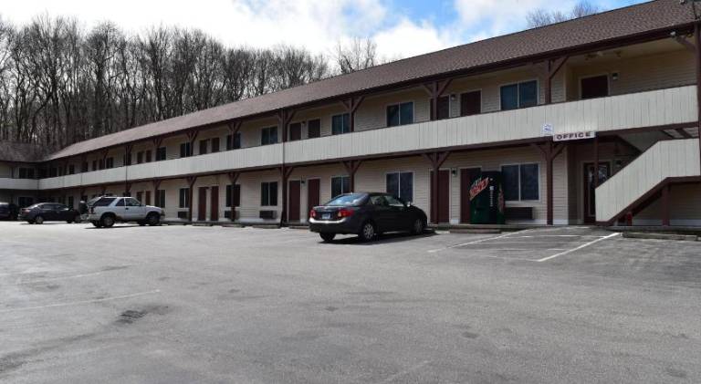PLYMOUTH MOTOR LODGE
