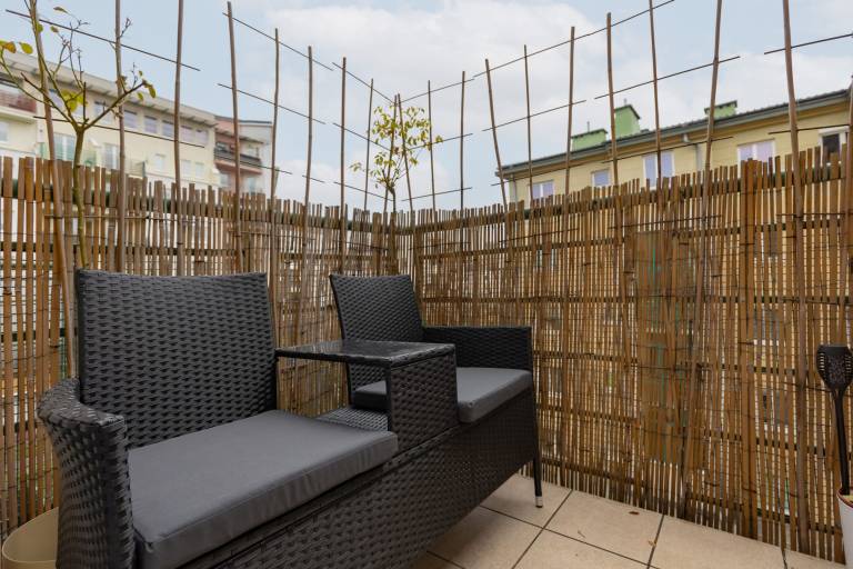 Apartment with fast internet & garden — photo 3