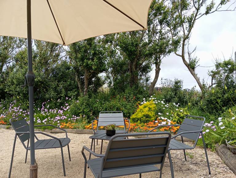 Gite with patio, barbecue & yard | Sea view | Dogs allowed — photo 4