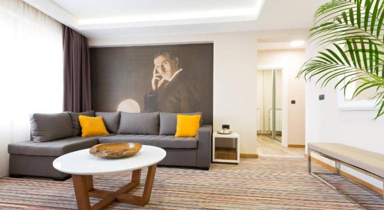 Hotel TESLA - Smart Stay Garni — photo 2