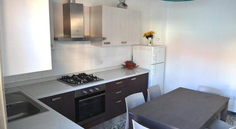 Holiday apartment with terrace — photo 4