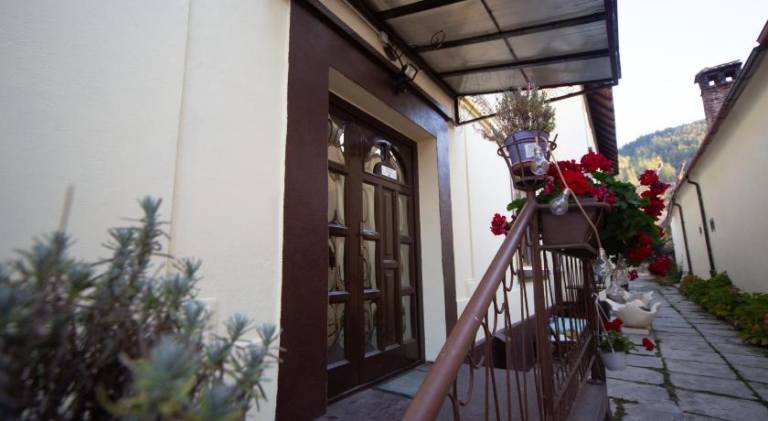 Rental apartment with garden & patio | Pets allowed — photo 4
