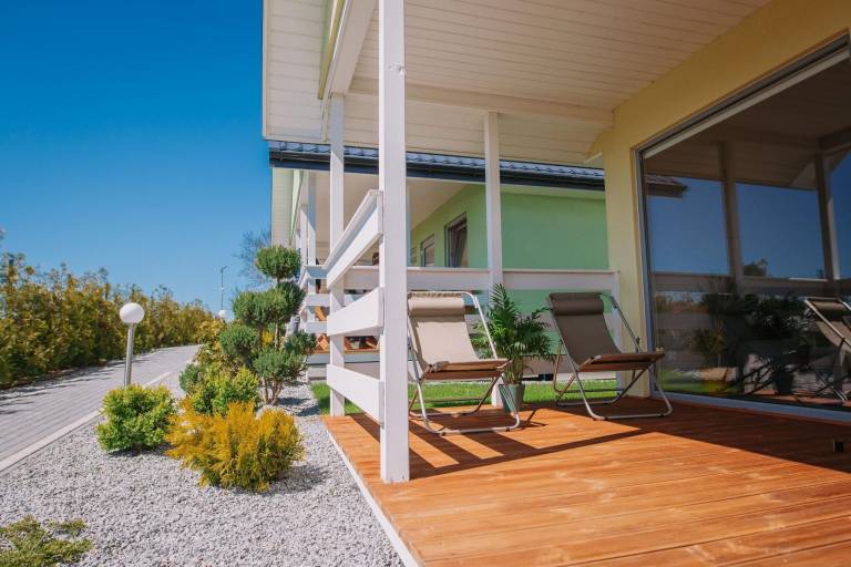 Family-oriented vacation home with garden, barbecue & patio | Pet-friendly — photo 5