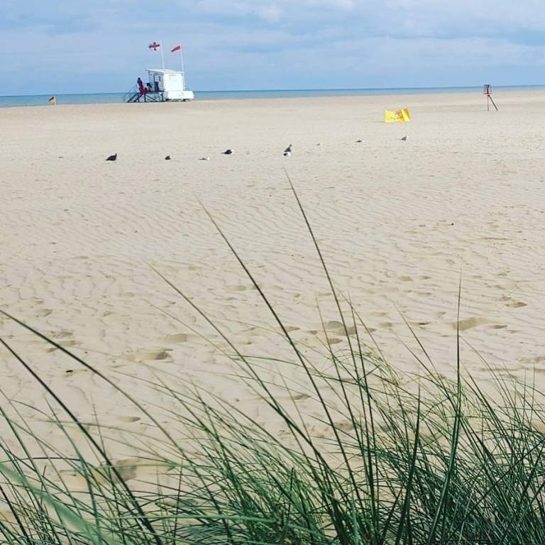 Gorgeous Gorleston holiday home - walk to beach in Great Yarmouth