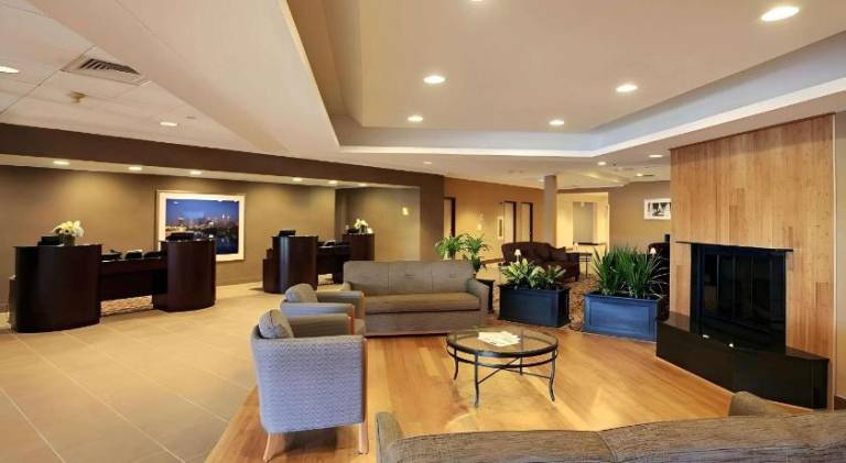 Quality Hotel Philadelphia Airport — photo 5