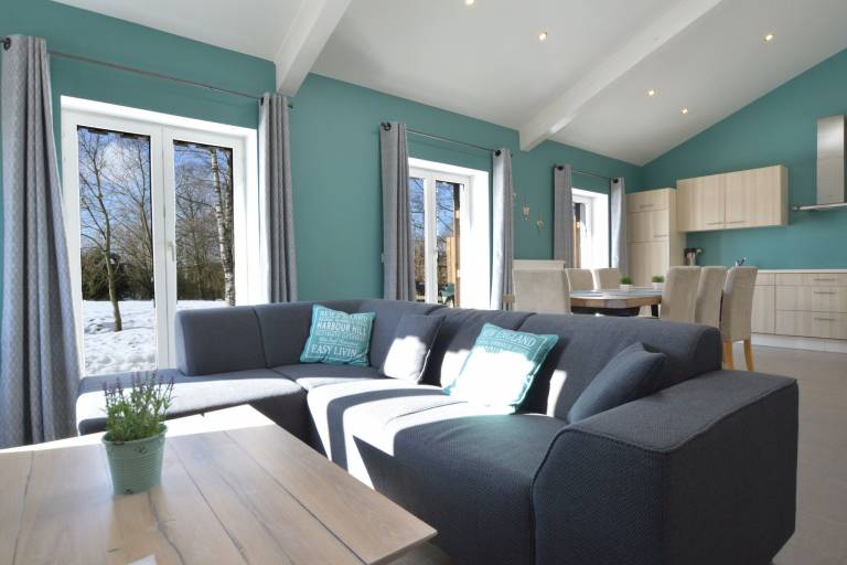 Cottage with barbeque, garden & patio | Sea view — photo 2