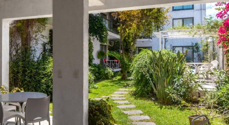 Nice rental apartment with garden & pool | Pets allowed — photo 4