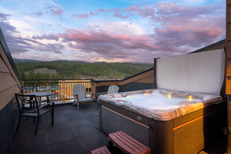 Downtown WP Villa 262 I Arcade I Private Rooftop Hot Tub With Views I Discounted Attractions — photo 5
