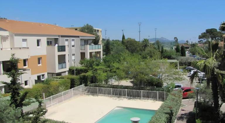 Wonderful apartment with pool | Dogs allowed in La Valette-du-Var