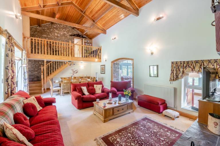 Fully equipped cottage with yard | Pets are welcome — photo 3