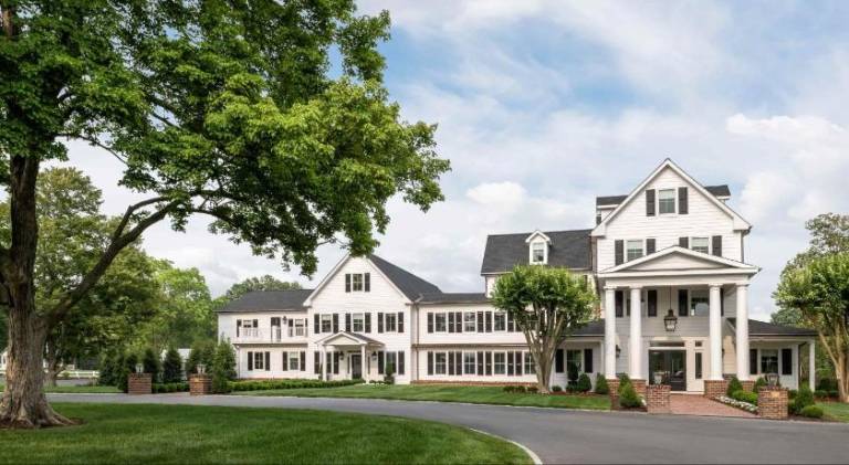 The Oaks Waterfront Hotel