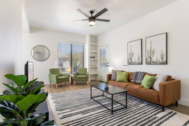 3BR CozySuites at Kierland Commons with pool 14