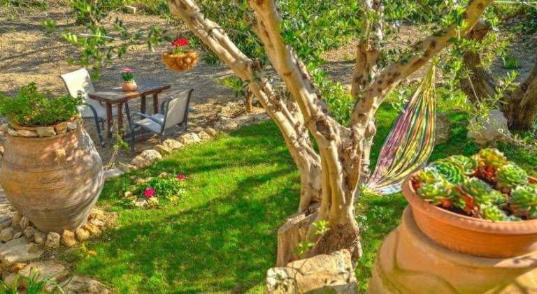 Vacation home with grill, yard & patio | Perfect for remote work in Kissamos