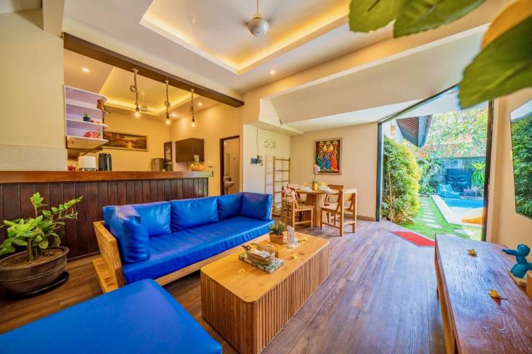 Villa with patio, yard & private pool | Perfect for remote work in Canggu