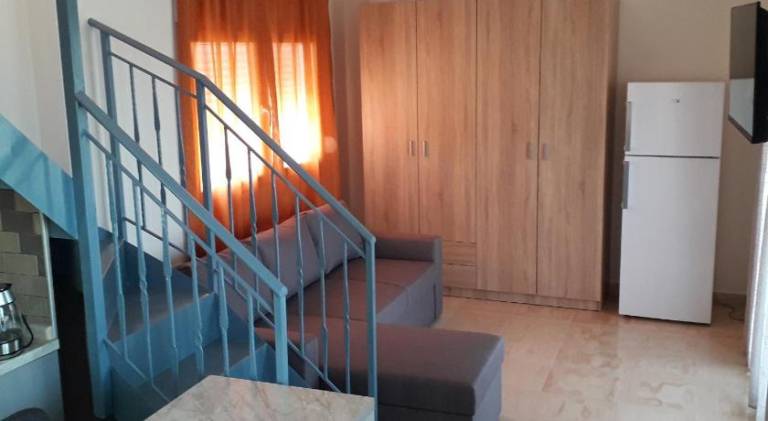 Rental apartment with garden & patio | Suitable for remote work in Thessaloniki