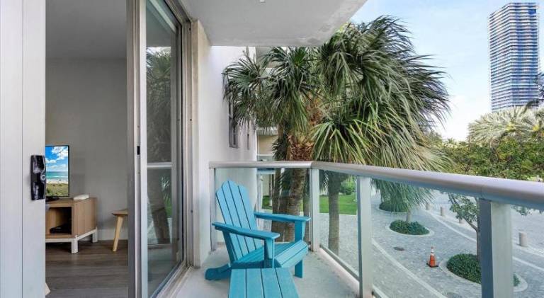 Holiday apartment with pool | Next to the beach | Pet-friendly — photo 3