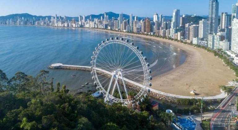 Charming apartment | Next to the beach | Suitable for remote work | Pet-friendly in Balneário Camboriú