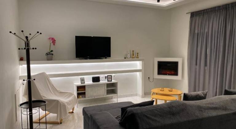 Apartment with terrace & hot tub — photo 2
