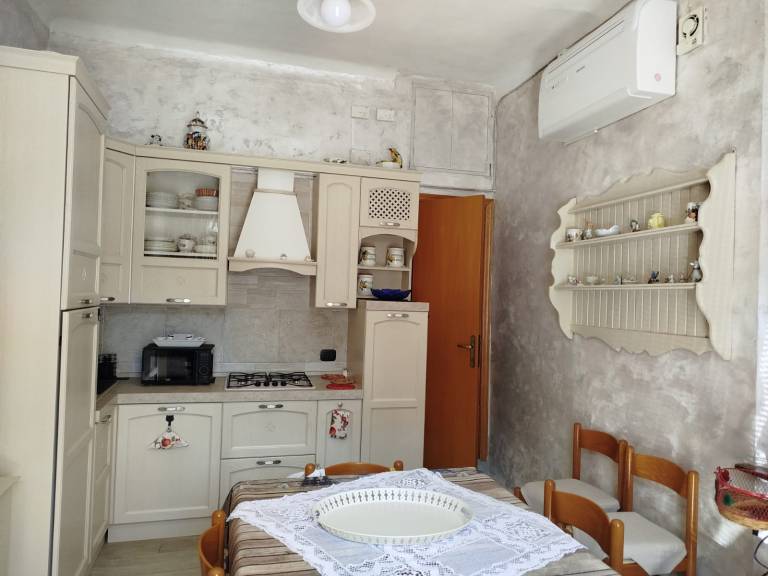 Appartamento accogliente per coppie nel cuore di Jesi