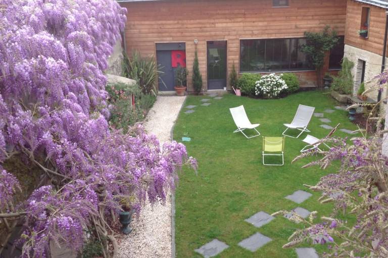 Bed & Breakfast  Angers