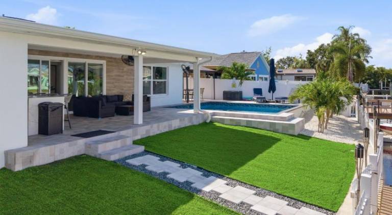 190 m&sup2; Ferienhaus