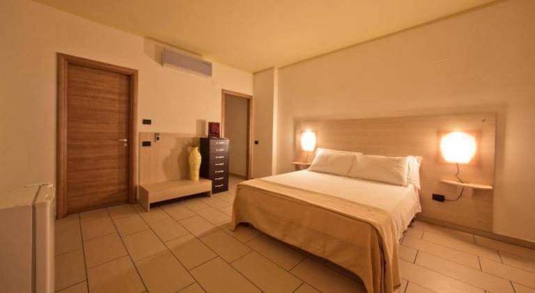 Appartamento con servizi da hotel Schiavonea