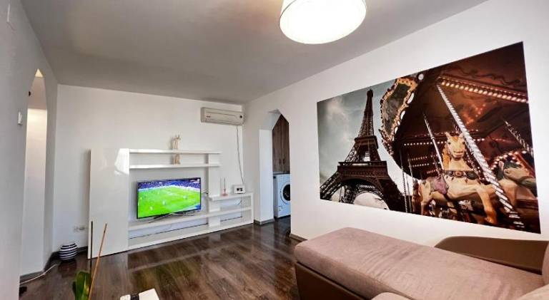 Rental apartment with 2 rooms for 5 persons in Iasi
